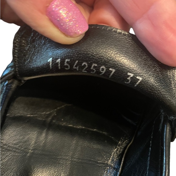 Authentic Burberry Loafers - Picture 8 of 14